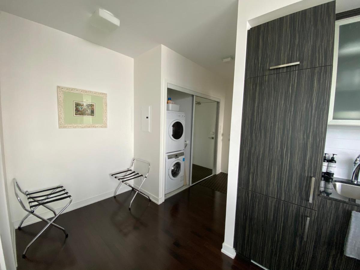 Corporate Suite Торонто Екстер'єр фото