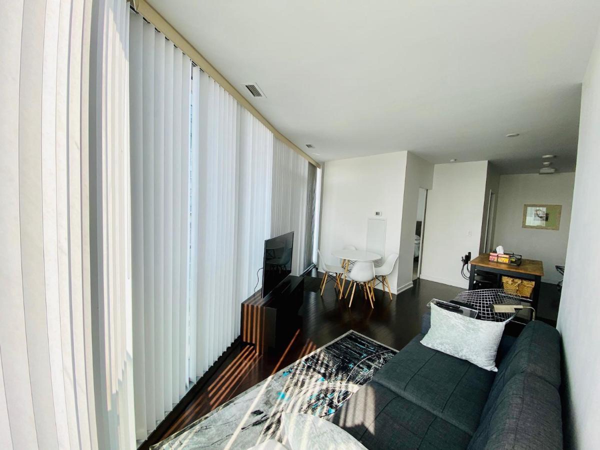 Corporate Suite Торонто Екстер'єр фото